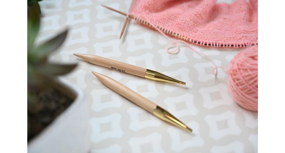 Knit and Wander: Best Travel-Friendly Knitting Projects for On-the-Go Crafters 