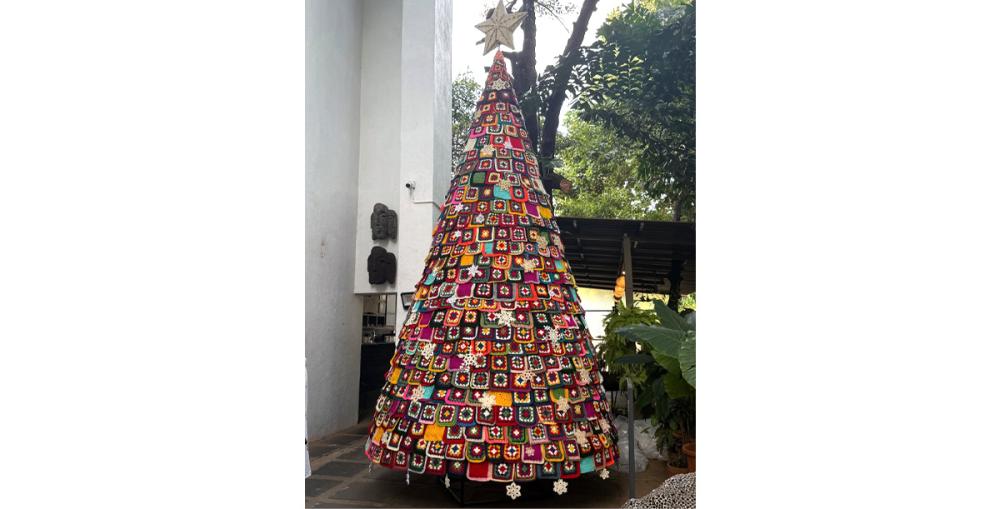 Goa's Stunning 18-Foot Granny Square Christmas Tree