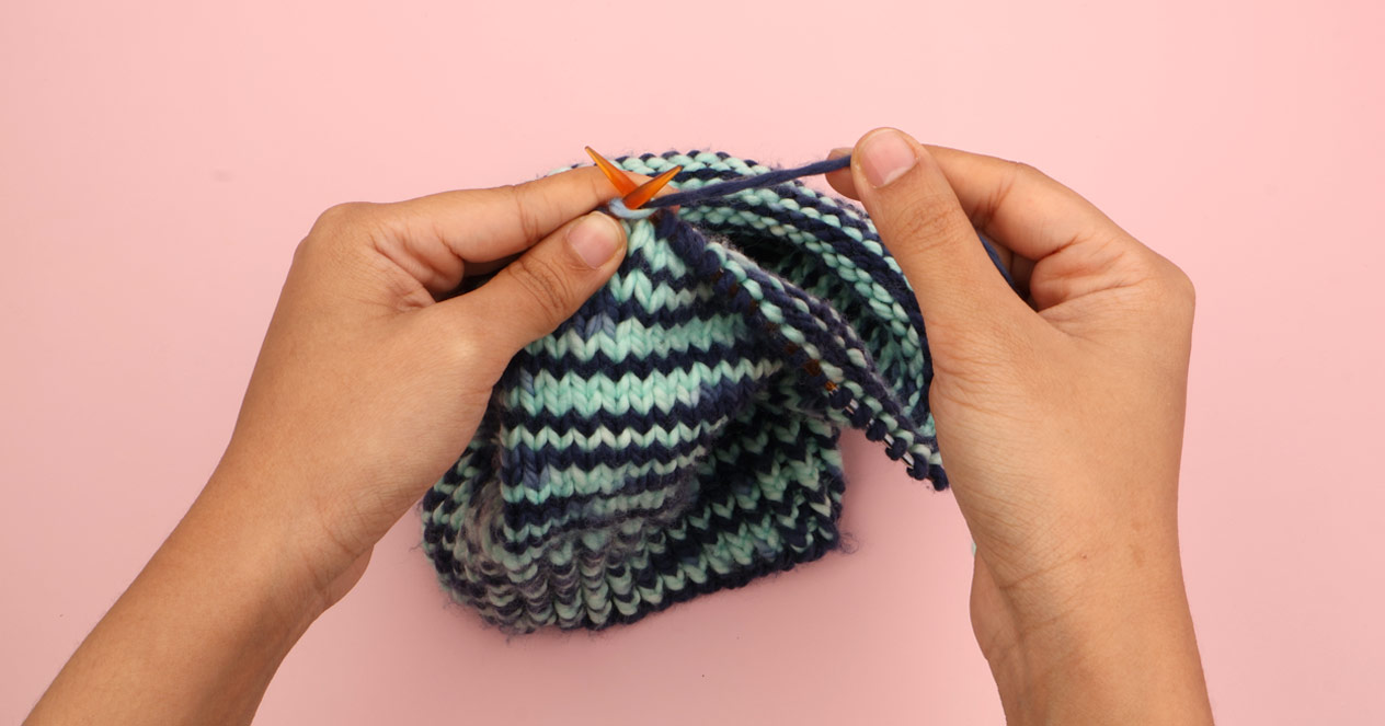 Essential Tools for Beginners: Guide to Knitting Needles & Crochet Hooks