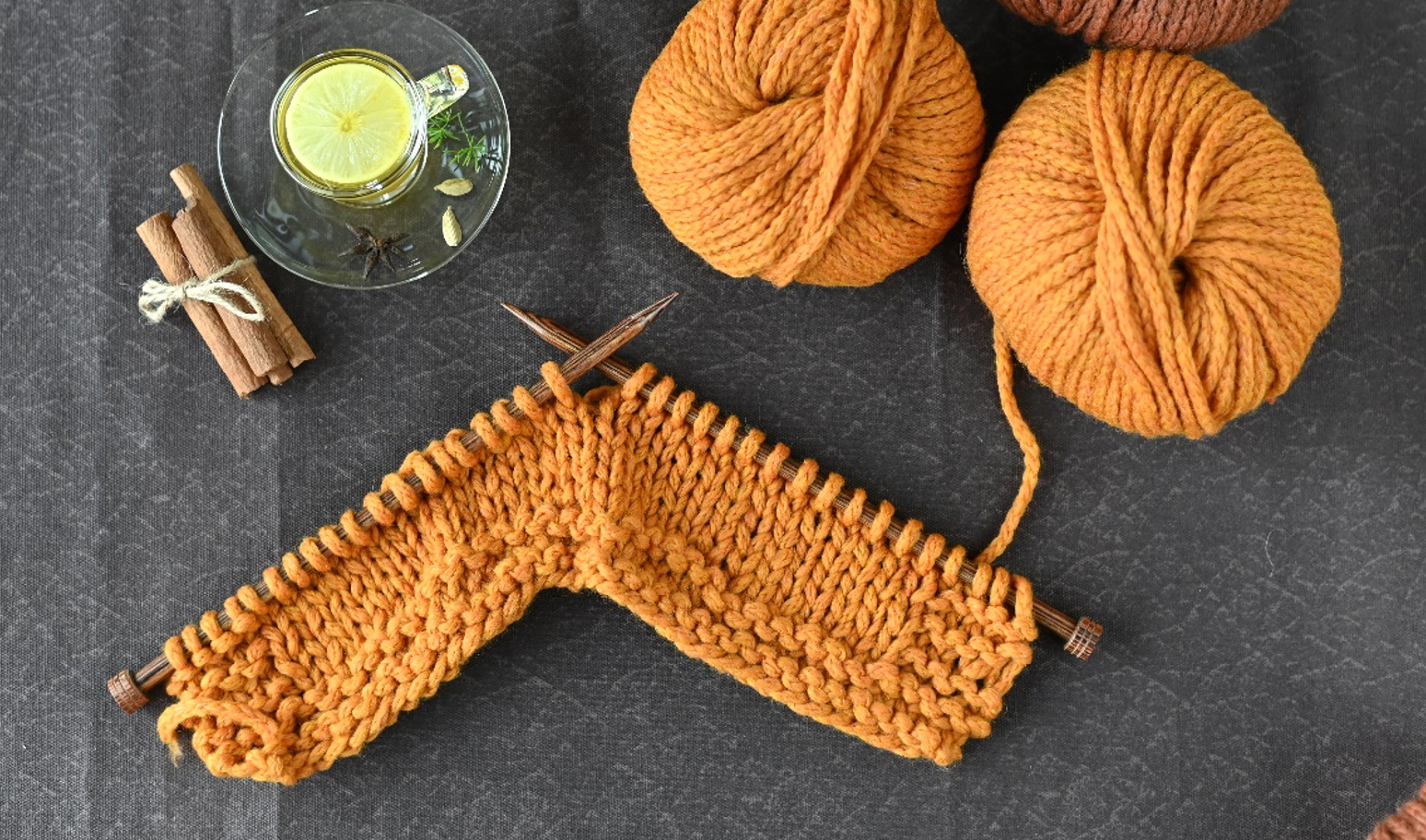 Knit and Wander: Best Travel-Friendly Knitting Projects for On-the-Go Crafters 