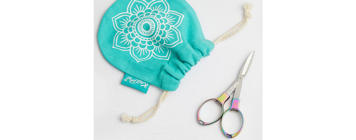 7 Accessories that make Knitting Enjoyable & Easier