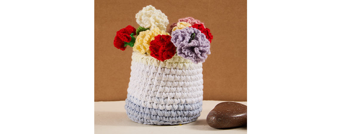 Crochet A Flower Bouquet for Mother's Day