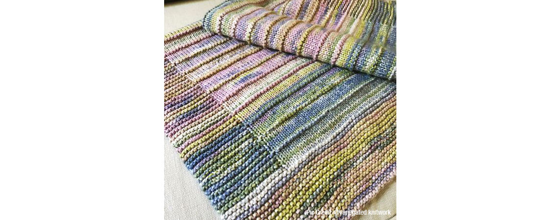 How to Knit Colourwork with the Day & Nite Gift Set