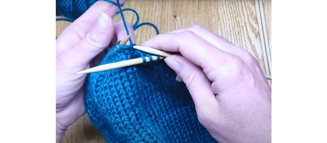 How To Transfer Stitches From One Needle To Another