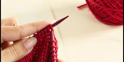 Сравнение платочной и чулочной вязки: самый простой узор для начинающих