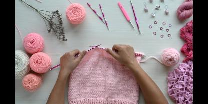 Игра цвета в вязании: как цвет пряжи и спицы преображают ваше изделие