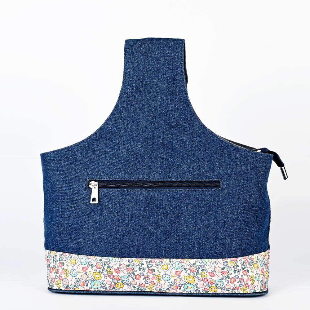 Die Handgelenktasche aus der Blütenkollektion